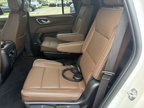 Used 2024 Chevrolet Tahoe High Country w/ Advanced Technology Package AWD/4WD image 9