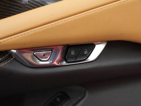 Used 2021 Chevrolet Corvette Stingray Preferred Cpe w/ Engine Appearance Package image 27