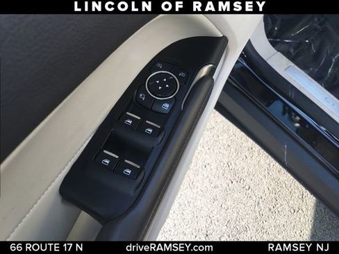 Used 2019 Lincoln MKC Reserve w/ MKC Climate Package image 13