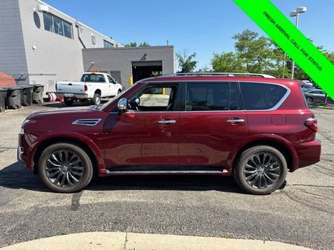 Used 2024 Nissan Armada Platinum w/ Cargo Package AWD/4WD image 2