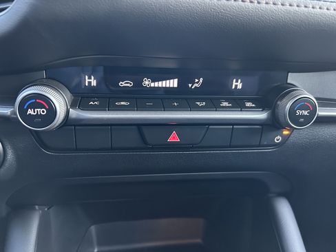 Certified 2025 MAZDA MAZDA3 s image 17