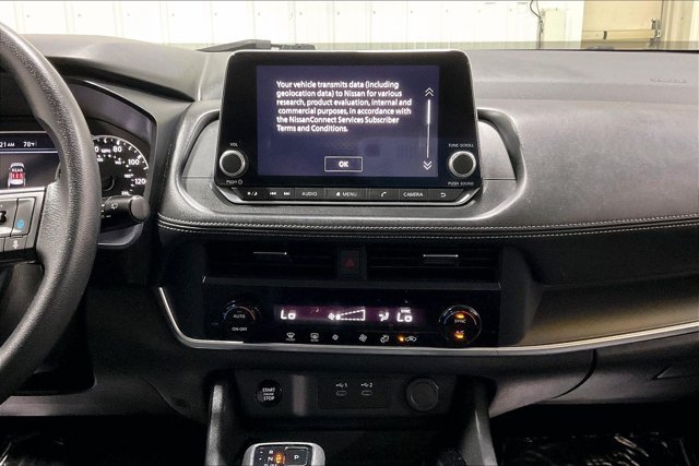 Used 2024 Nissan Rogue SV AWD/4WD image 6