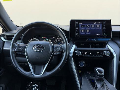 Used 2021 Toyota Venza XLE AWD/4WD image 16