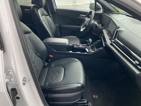 Certified 2025 Kia Sportage X-Line w/ Premium Package AWD/4WD image 29