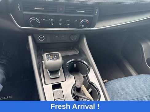 Used 2022 Nissan Rogue S FWD image 8
