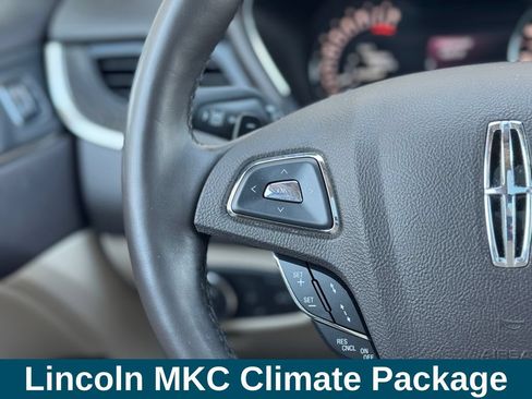 Used 2018 Lincoln MKC Reserve FWD image 10