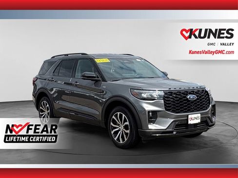 Used 2025 Ford Explorer ST-Line AWD/4WD image 1
