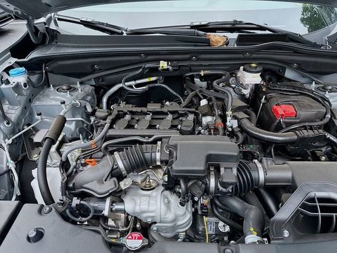 Used 2025 Acura ADX AWD image 32