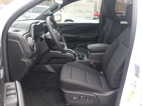 New 2026 Chevrolet Colorado W/T image 11