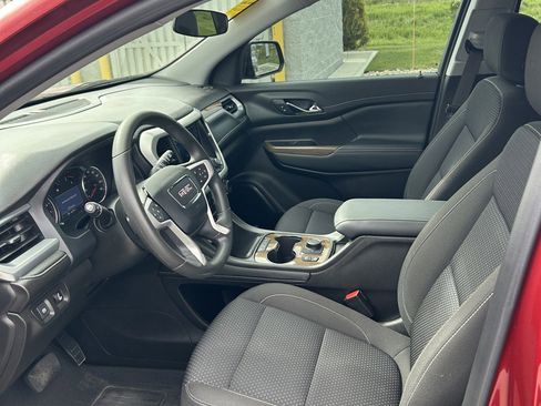 Used 2023 GMC Acadia SLE w/ Driver Convenience Package FWD image 17