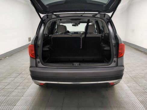 Used 2016 Honda Pilot Touring image 29