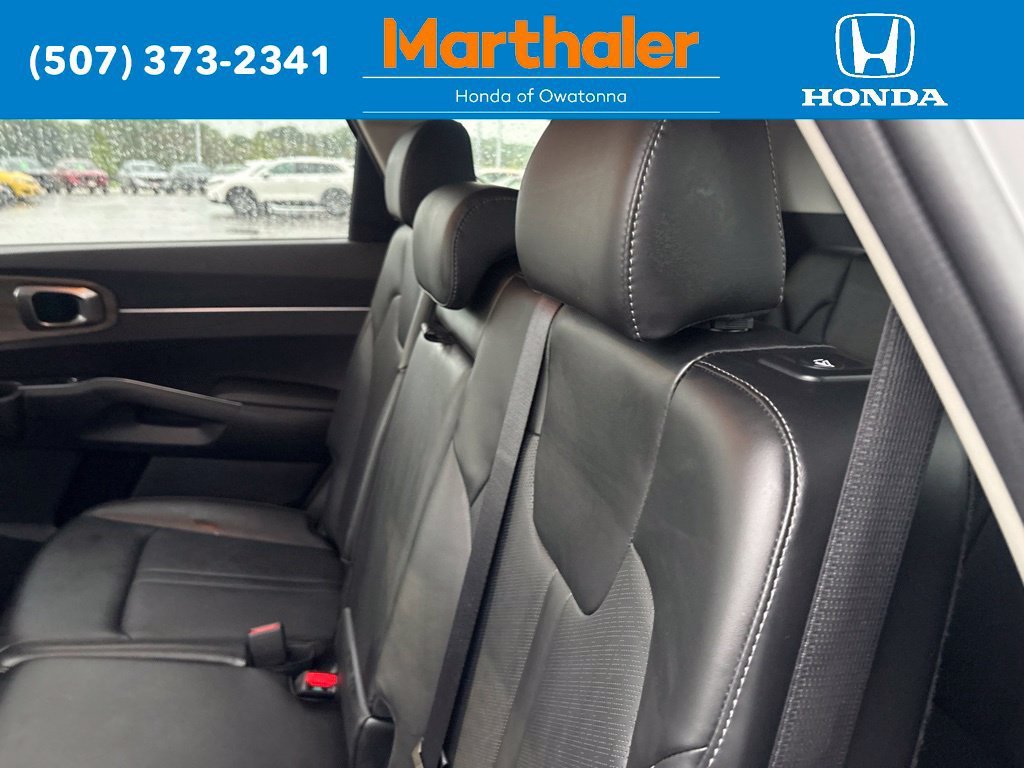 Used 2023 Kia Sorento S AWD/4WD image 14