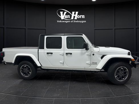 Used 2022 Jeep Gladiator Overland w/ Popular Equipment Package AWD/4WD image 8