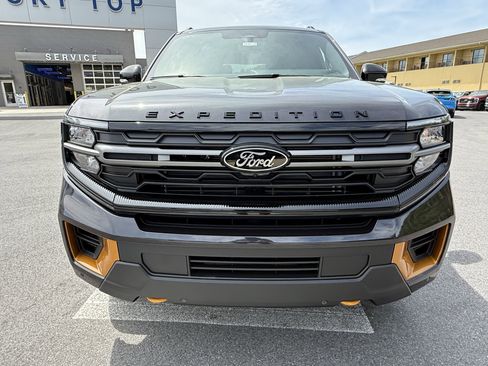New 2026 Ford Expedition Tremor AWD/4WD image 2