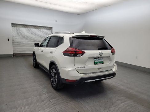 Used 2019 Nissan Rogue SV w/ Premium Package FWD image 5