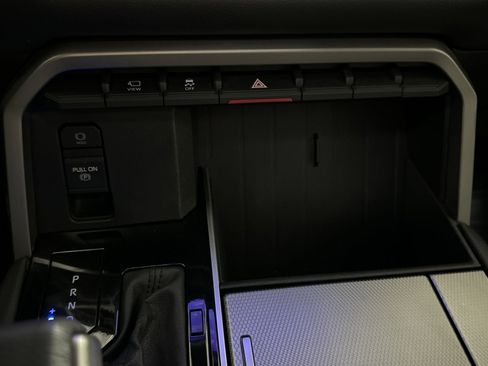 Used 2023 Toyota Sequoia Limited image 26