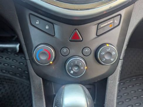 Used 2019 Chevrolet Sonic LT image 32