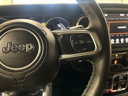 Used 2023 Jeep Wrangler Unlimited Sahara w/ Cold Weather Group image 20