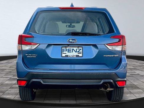 Used 2022 Subaru Forester AWD/4WD image 5