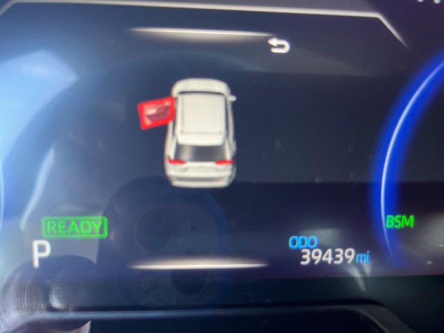 Used 2024 Toyota RAV4 LE AWD/4WD image 6