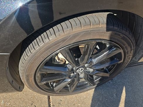 Used 2022 MAZDA MAZDA3 s image 3