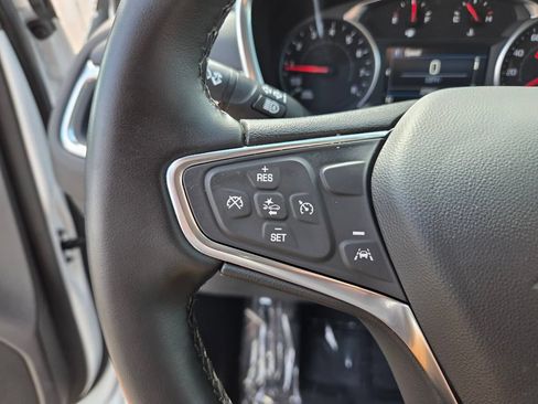 Used 2024 Chevrolet Equinox LT FWD image 30