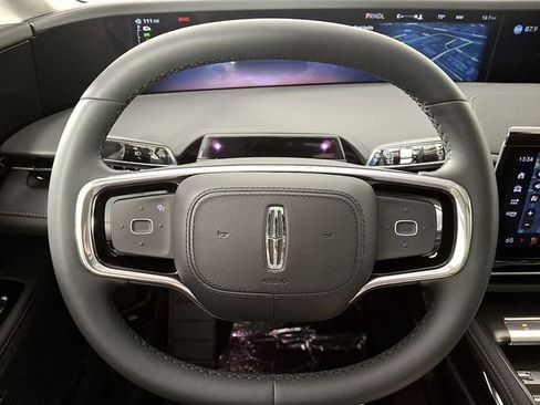 Used 2026 Lincoln Nautilus Reserve w/ Jet Appearance Package AWD/4WD image 17