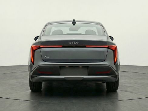 Used 2025 Kia K4 FWD image 7