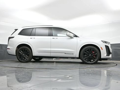 Used 2023 Cadillac XT6 Sport AWD/4WD image 42