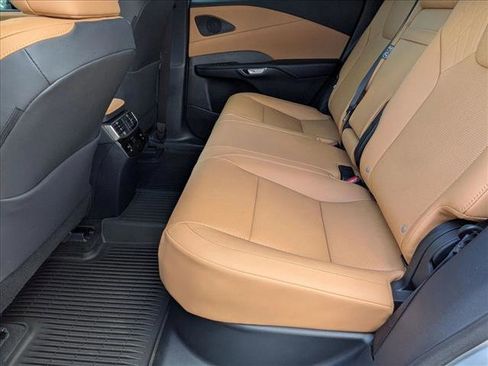 Used 2025 Lexus RX 350 Premium Plus w/ Accessory Package (Z1) FWD image 18