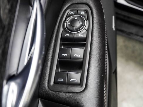 Used 2021 Cadillac XT5 Premium Luxury FWD image 36