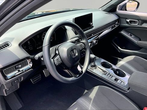 Used 2025 Honda Civic Sport image 14