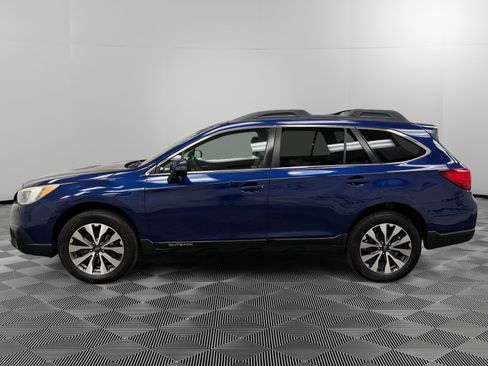 Used 2015 Subaru Outback 3.6R Limited image 2