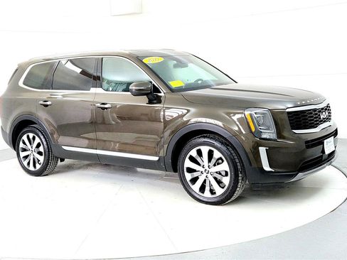 Used 2022 Kia Telluride S image 7