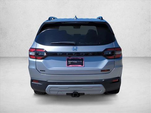 New 2025 Honda Pilot TrailSport image 5