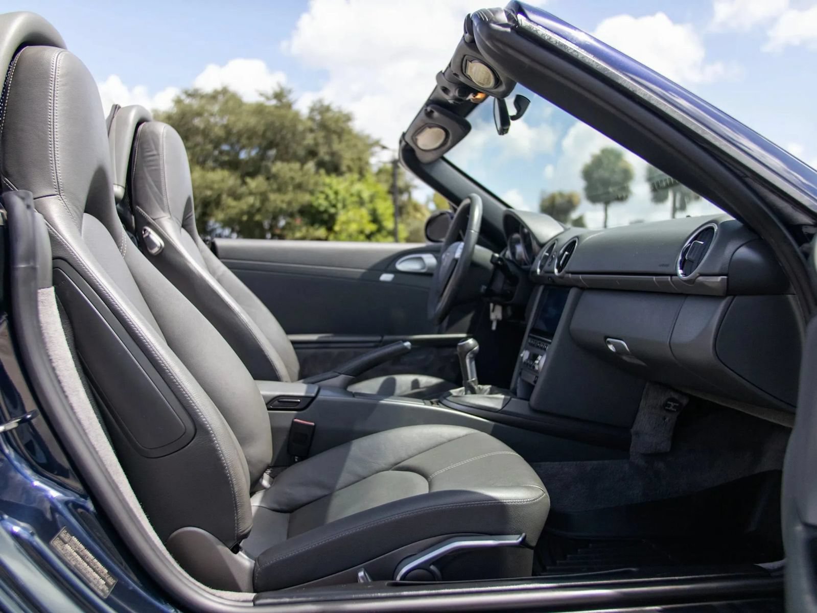 Used 2006 Porsche Boxster RWD image 30