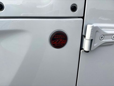 Used 2024 Jeep Wrangler Unlimited Rubicon image 12