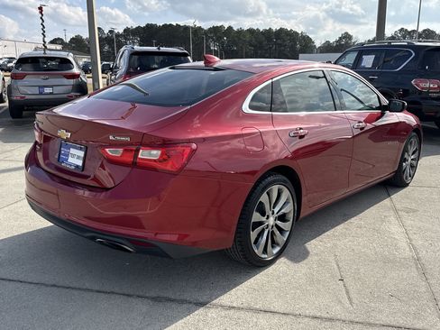Used 2016 Chevrolet Malibu Premier w/ Driver Confidence Package image 6