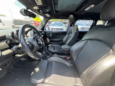 Used 2015 MINI Cooper 4-Door Hardtop FWD image 13