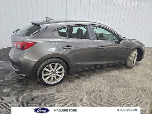 Used 2017 MAZDA MAZDA3 Grand Touring w/ Premium Equipment Package FWD image 3