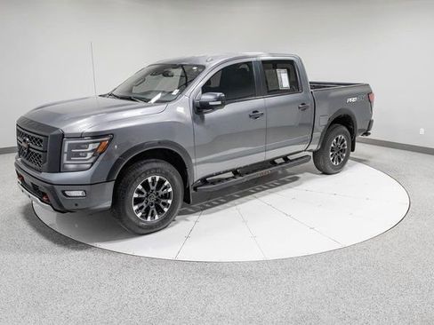 Used 2021 Nissan Titan PRO-4X w/ Pro-4x Convenience Package image 36