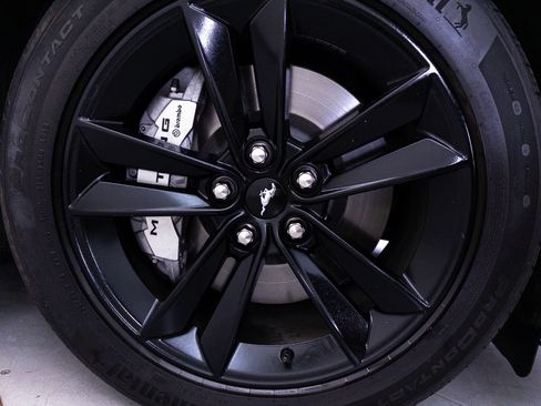 Used 2024 Ford Mustang GT RWD image 13