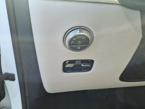 New 2026 Mercedes-Benz GLC 300 4MATIC image 17