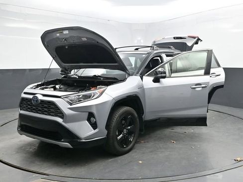 Used 2021 Toyota RAV4 XSE image 44