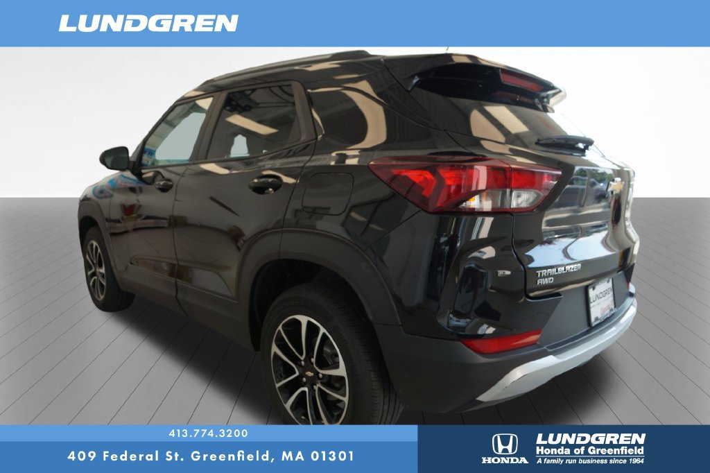 Used 2025 Chevrolet TrailBlazer LT AWD/4WD image 6