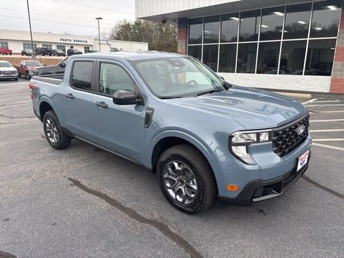 New 2026 Ford Maverick XLT w/ XLT Luxury Package image 3