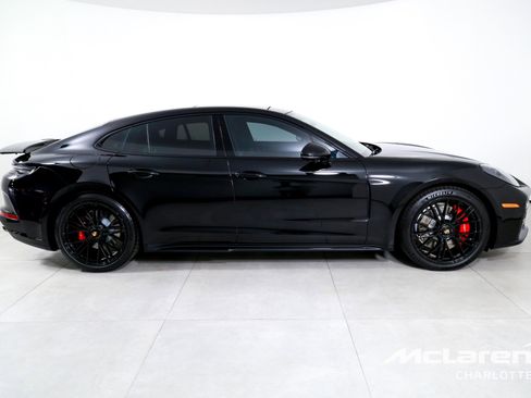Used 2026 Porsche Panamera GTS image 9