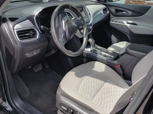 Used 2019 Chevrolet Equinox LS w/ LPO, Cargo Package FWD image 5