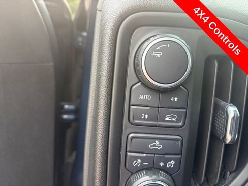 Used 2020 Chevrolet Silverado 1500 Custom w/ Custom Value Package AWD/4WD image 12