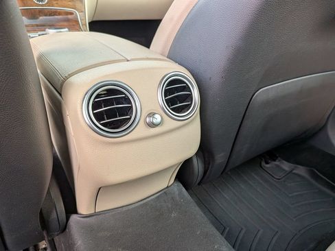 Used 2017 Mercedes-Benz C 300 Sedan image 33